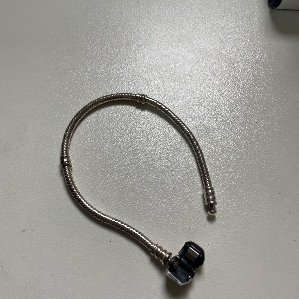 Pandora Moments Barrel Clasp Snake Chain Bracelet - Picture 4 of 7